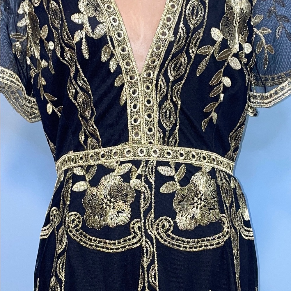 Elegant Black and Gold Romper with Modern Flair Size Medium - Picture 3 of 12
